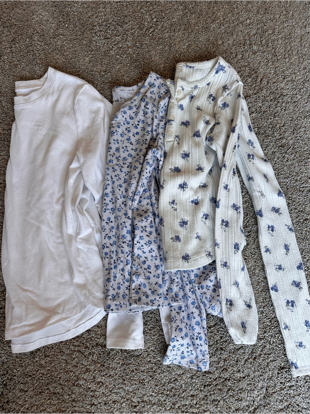 abercrombie kids White and Blue Floral Long Sleeve Tees (3)